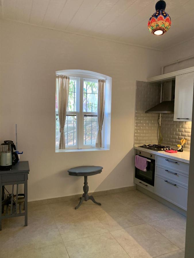 Appartement Bueyuekada Al Koesk à Adalar Extérieur photo