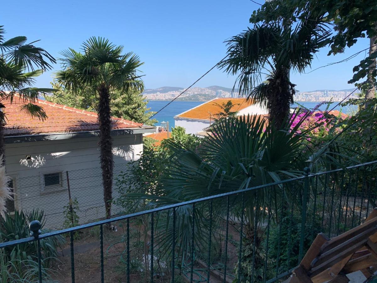 Appartement Bueyuekada Al Koesk à Adalar Extérieur photo