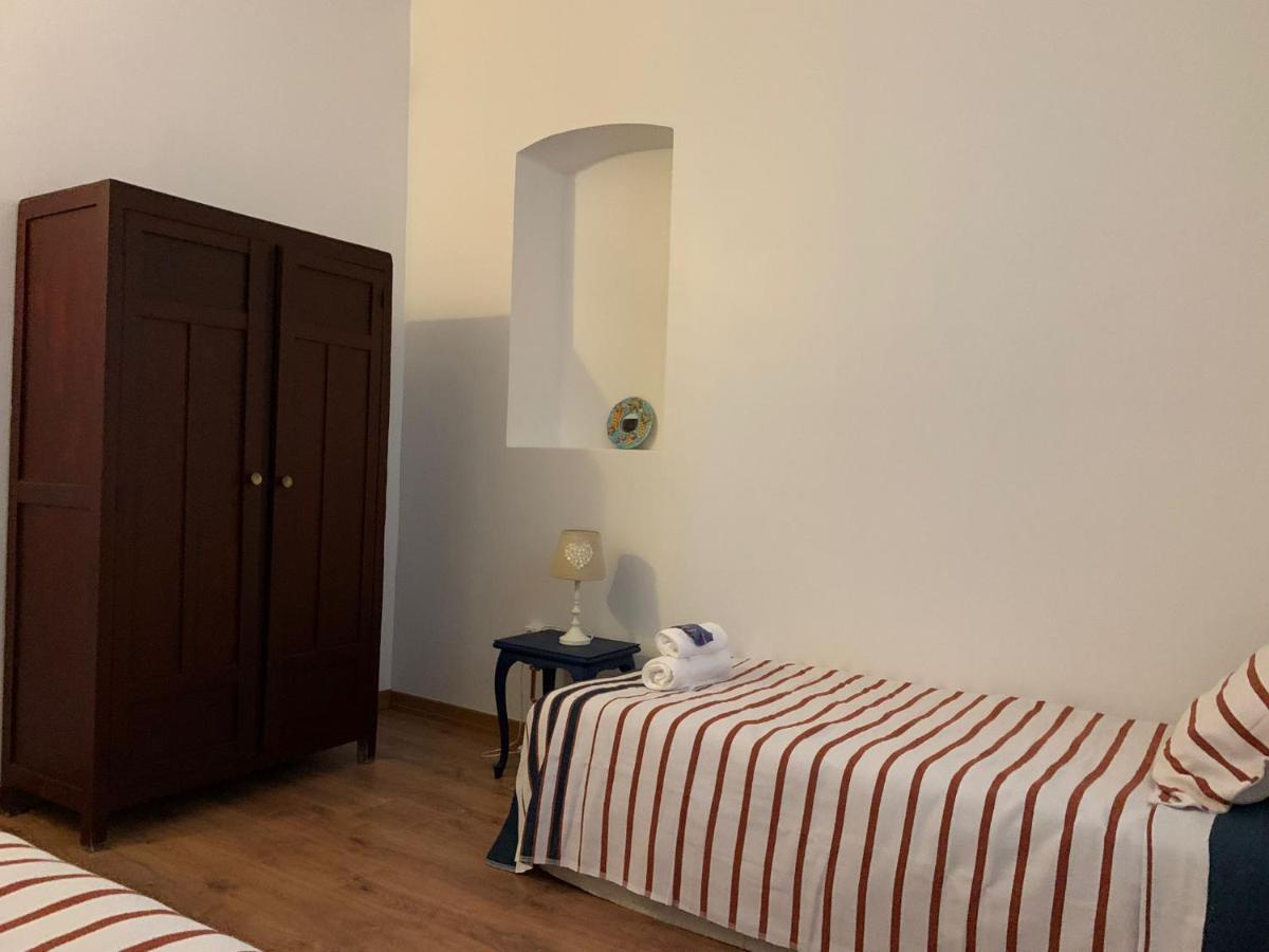 Appartement Bueyuekada Al Koesk à Adalar Extérieur photo