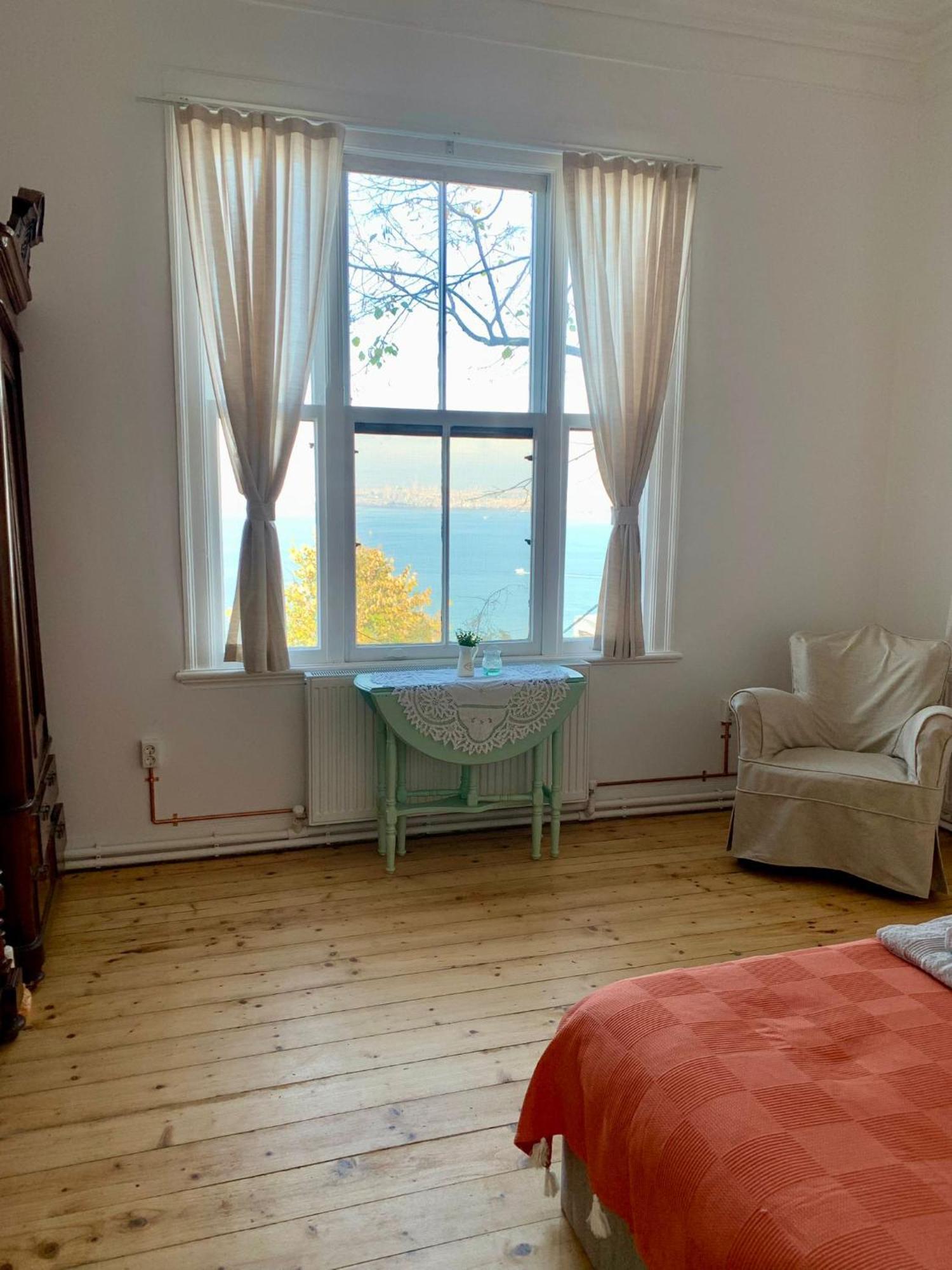 Appartement Bueyuekada Al Koesk à Adalar Extérieur photo