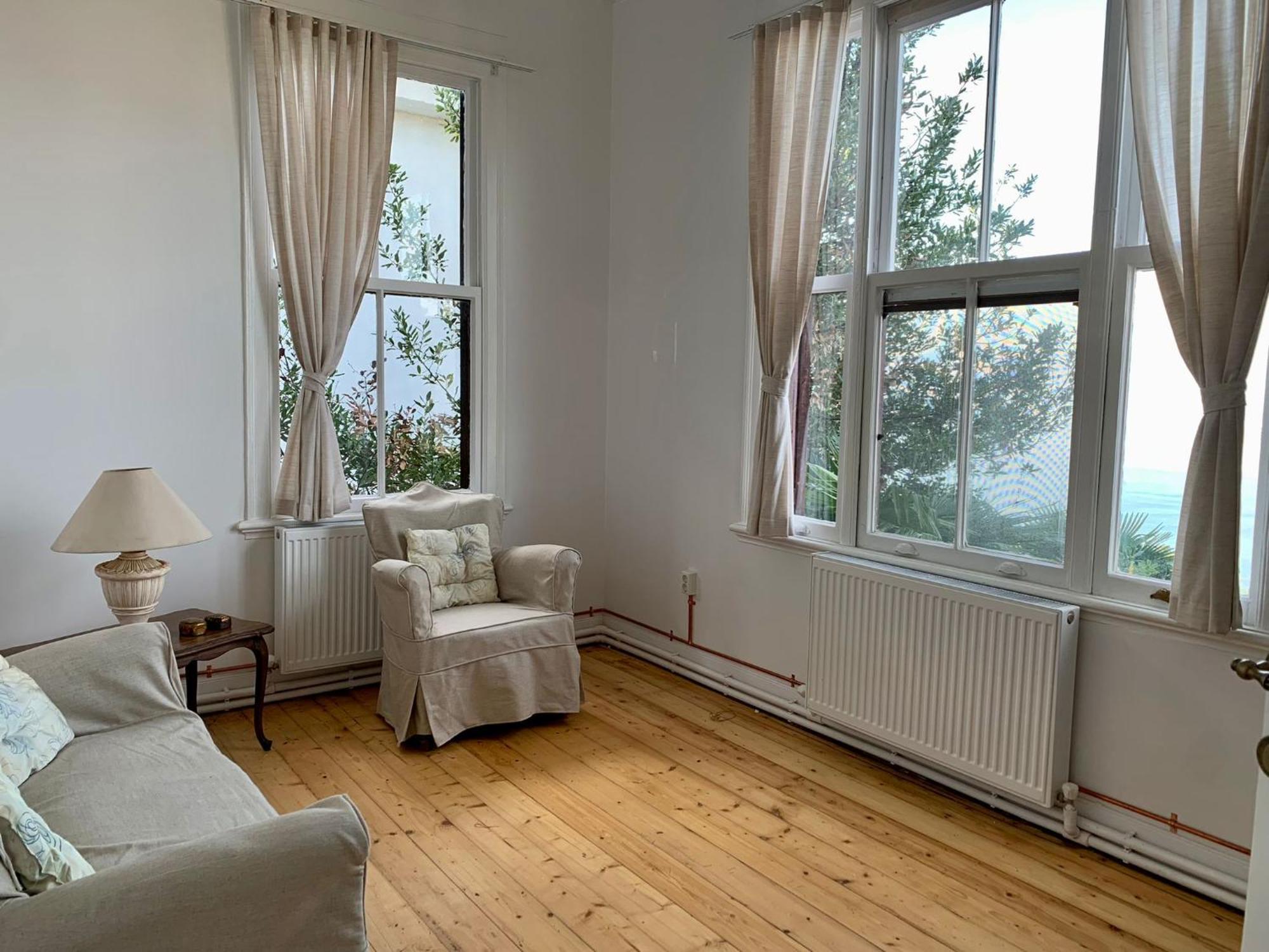 Appartement Bueyuekada Al Koesk à Adalar Extérieur photo